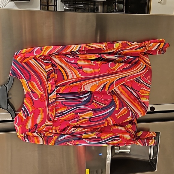 💕TRINA TURK💕 Broome Top Radio City Rose Retro Abstract Floral Print Small NWOT - Picture 6 of 11